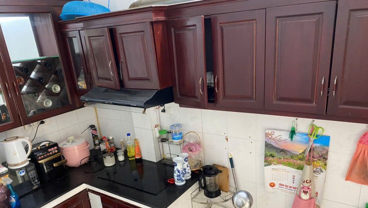 Cho thuê nhà Tôn Đức Thắng, Đống Đa 23m 3 tầng 2PN 5 Triệu